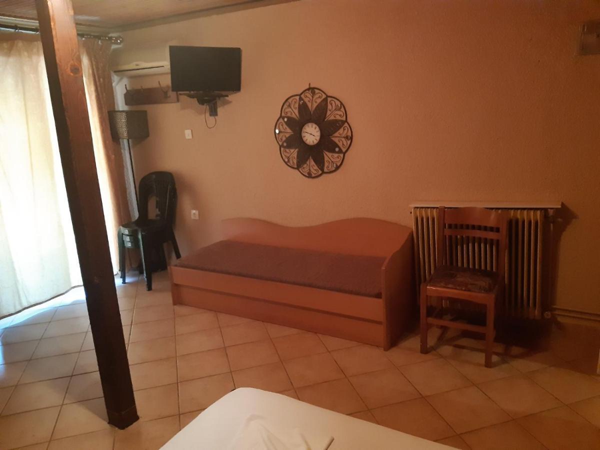 Dora Sarti Hotel Buitenkant foto
