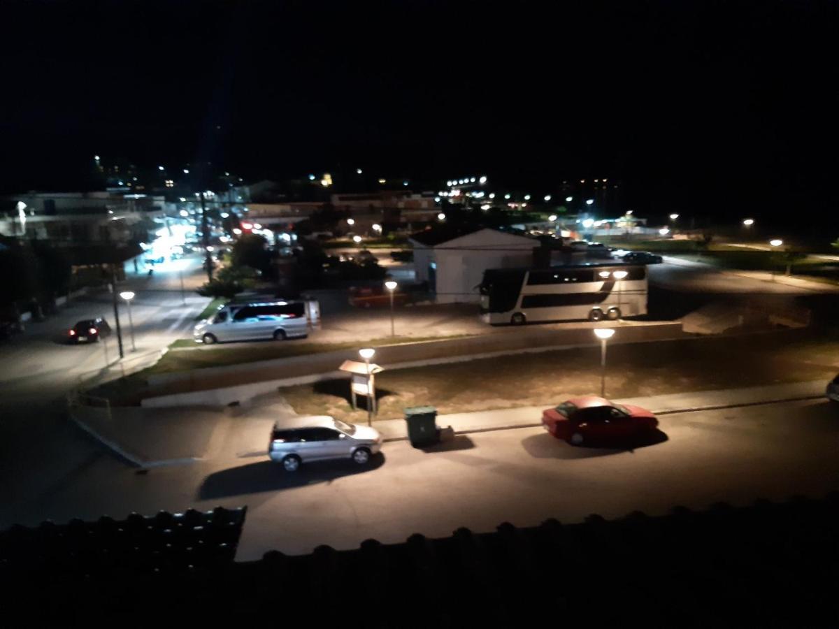 Dora Sarti Hotel Buitenkant foto