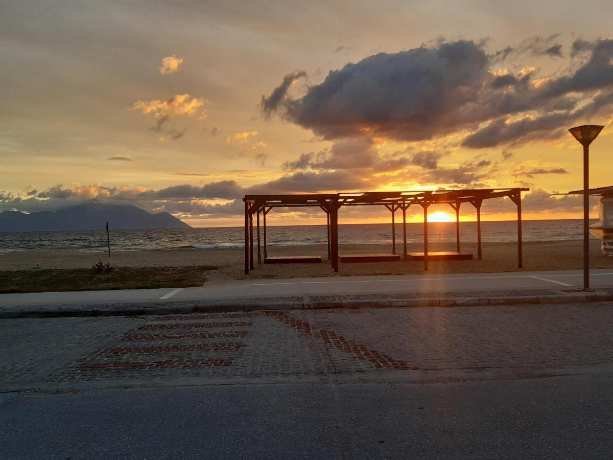 Dora Sarti Hotel Buitenkant foto