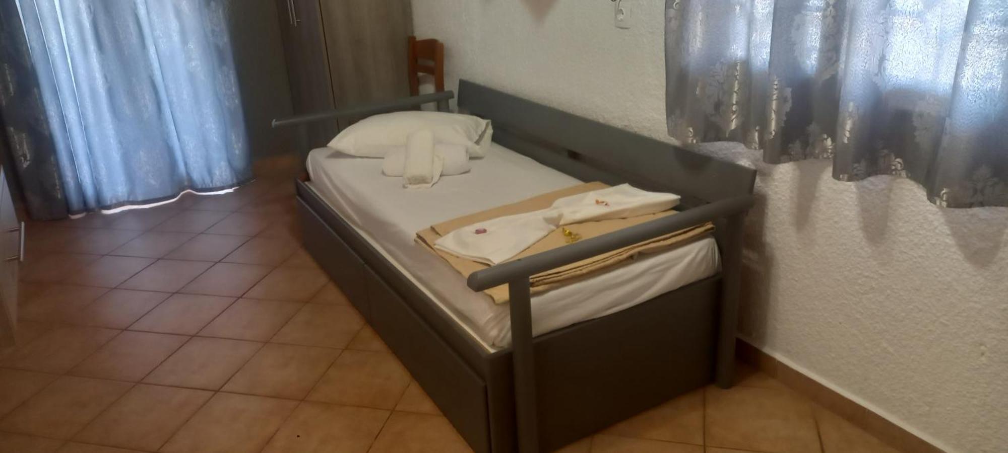Dora Sarti Hotel Buitenkant foto